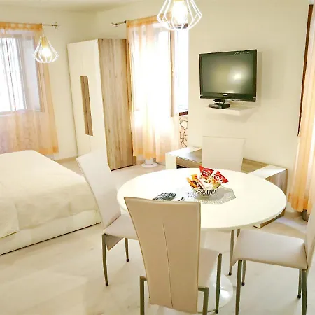 Guest house & As