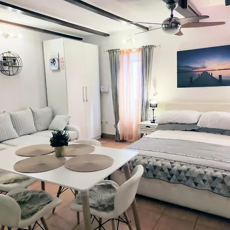Guest house & As