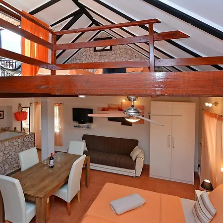 & As Guest house Vis